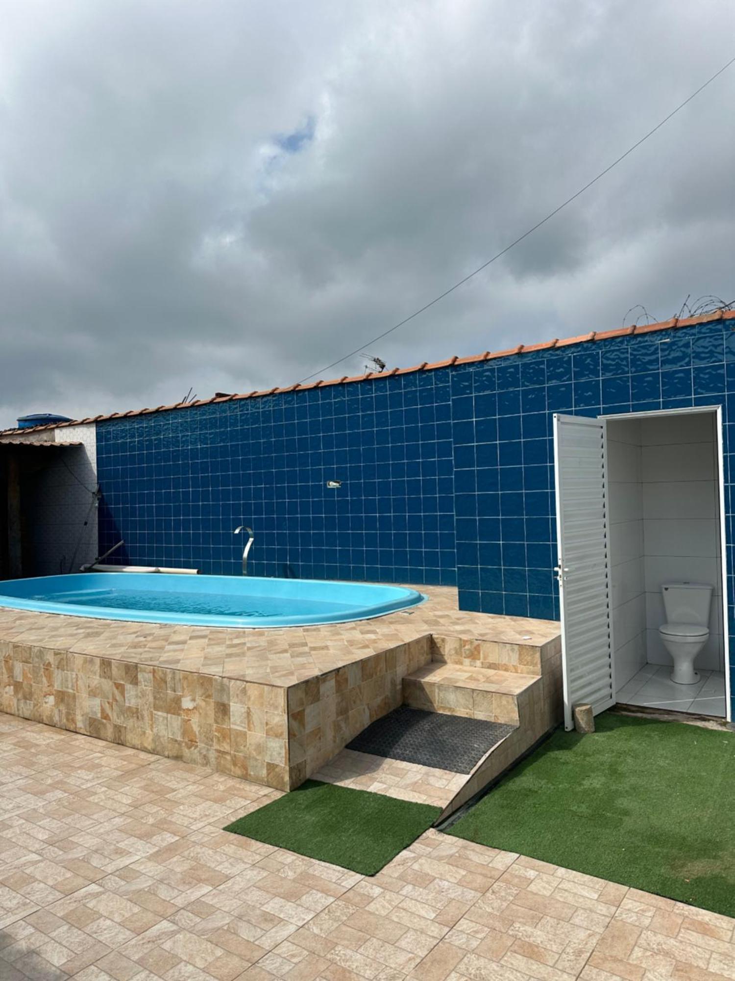 Casa Familiar De Veraneio Гуаружа Екстериор снимка
